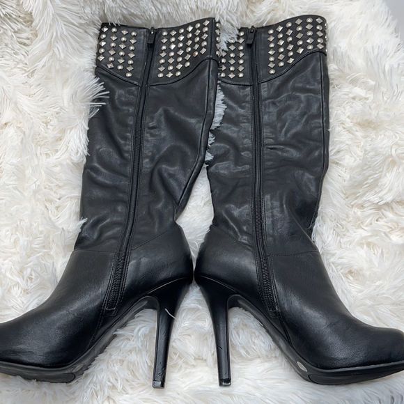 BCBG tall boots 6B - Picture 3 of 11
